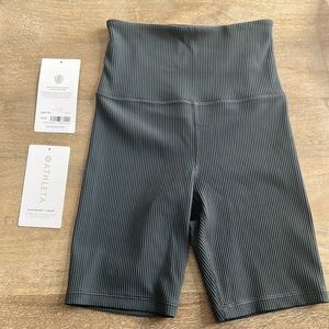 Athleta elation rib 7 inch short XXS